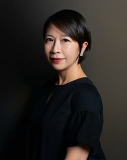 Profile image of Catherine Loh, Director, Digital Journey (Marketing), JLL