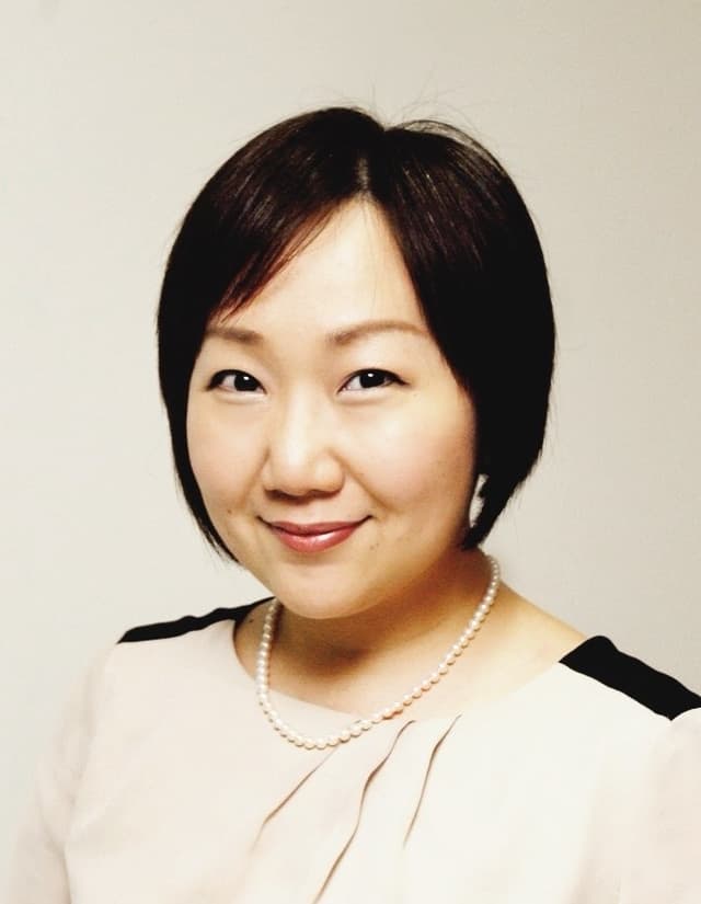 Profile image of I-Ling, Director (Policy & Planning), Housing & Development Board